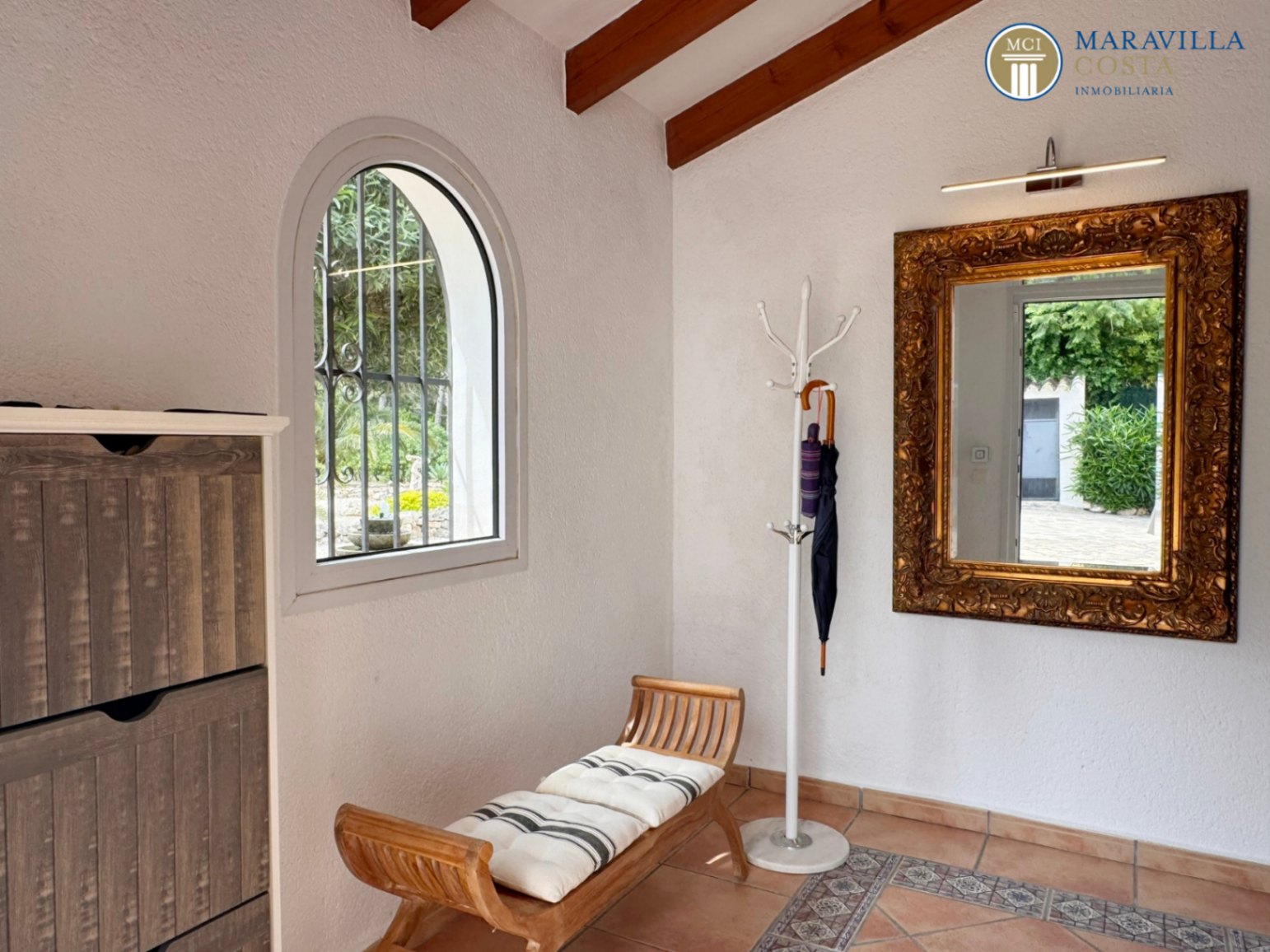 Charmante maison ensoleillée avec jardin méditerranéen, piscine et magnifique naya à vendre à Jávea (Alicante)