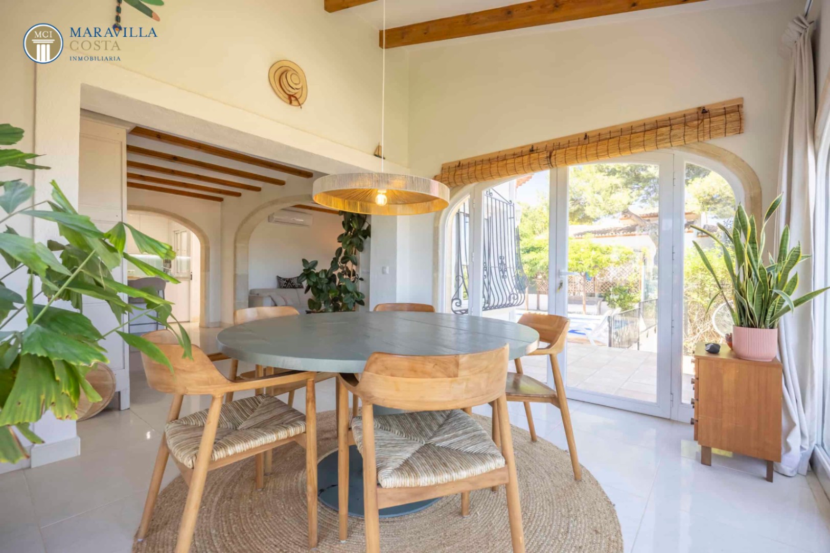 Charmante villa de style méditerranéen avec vue panoramique
