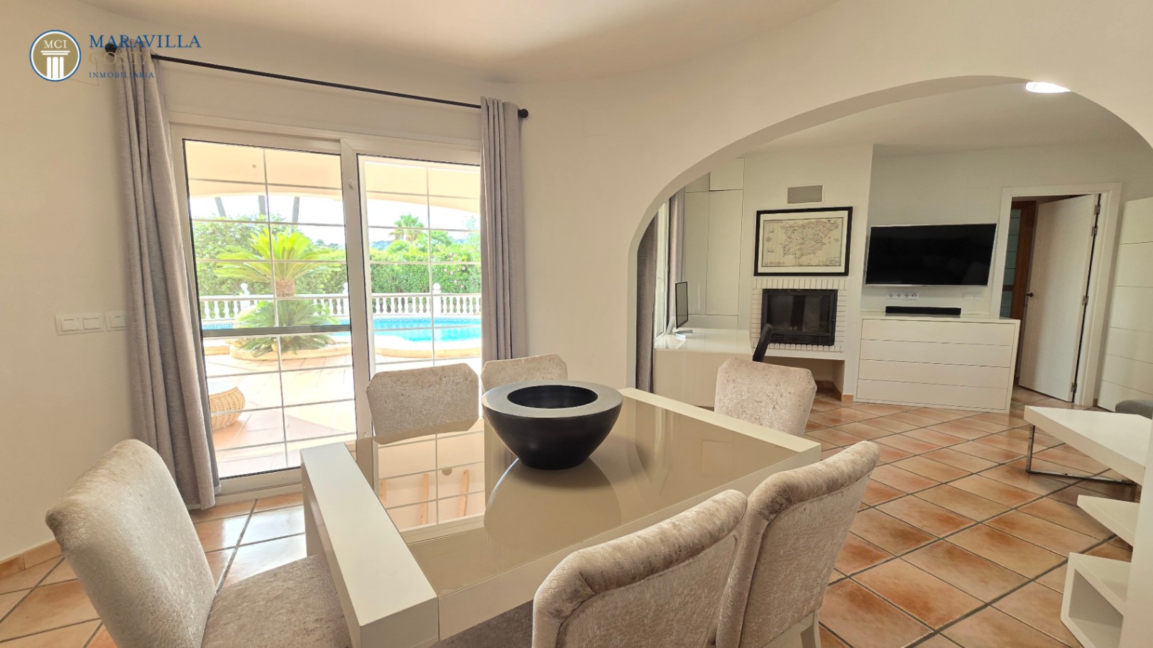 Villa élégante avec vue sur la mer, maison d'hôtes et espace piscine privé à Jávea