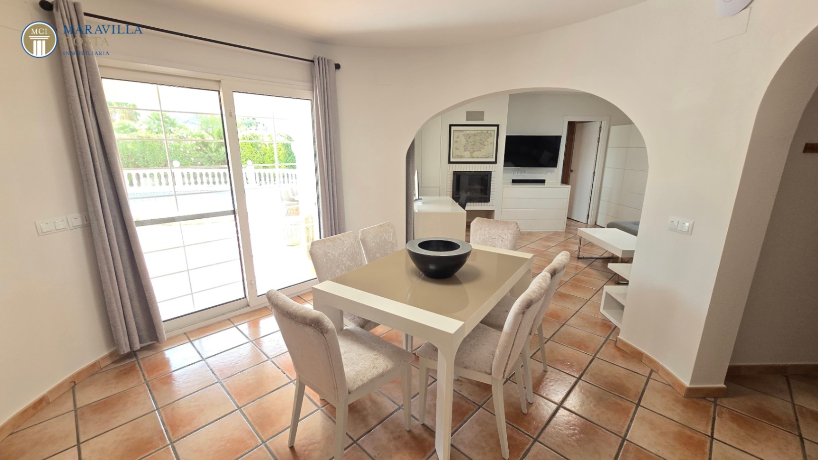 Villa élégante avec vue sur la mer, maison d'hôtes et espace piscine privé à Jávea