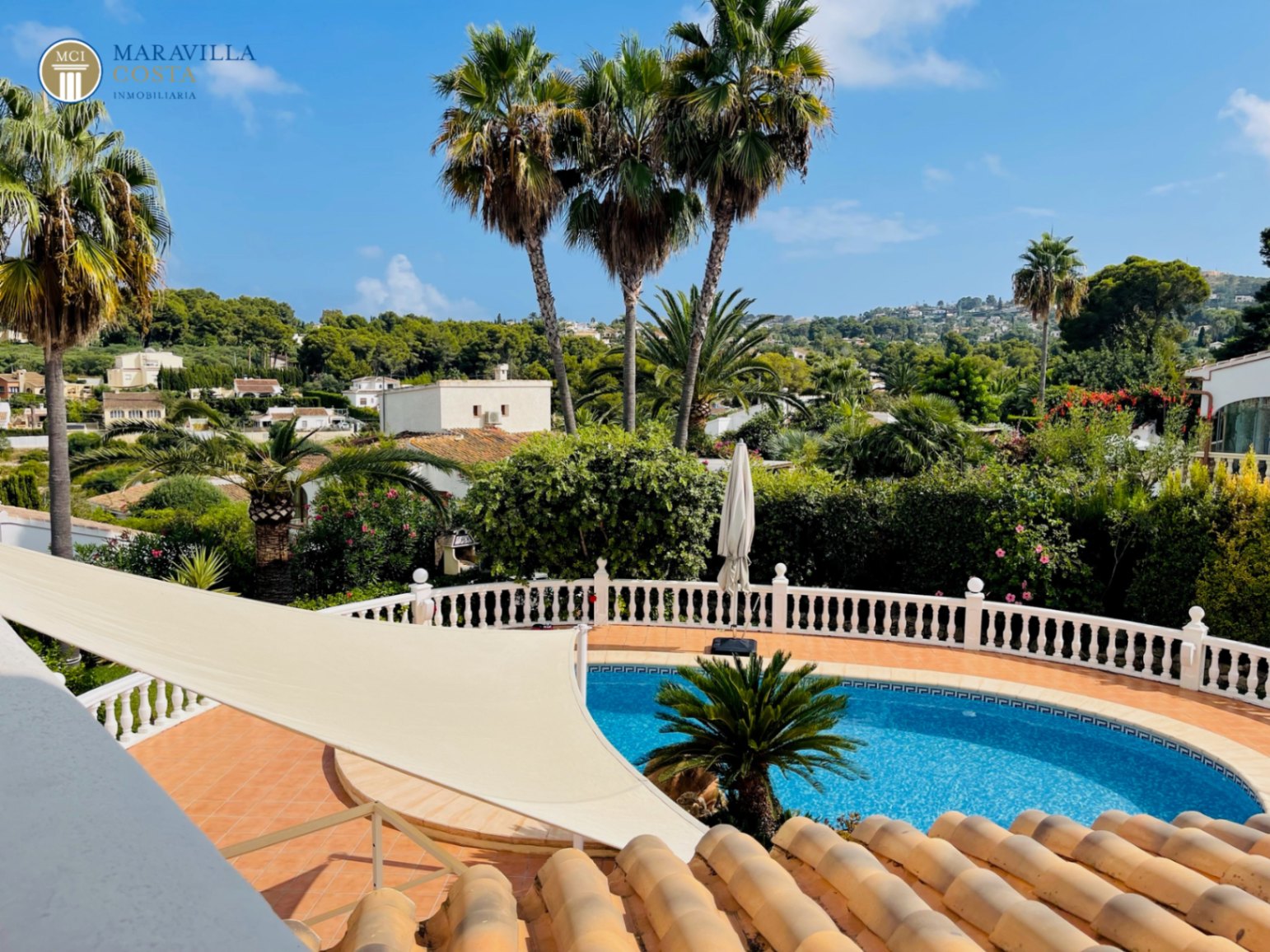 Villa élégante avec vue sur la mer, maison d'hôtes et espace piscine privé à Jávea