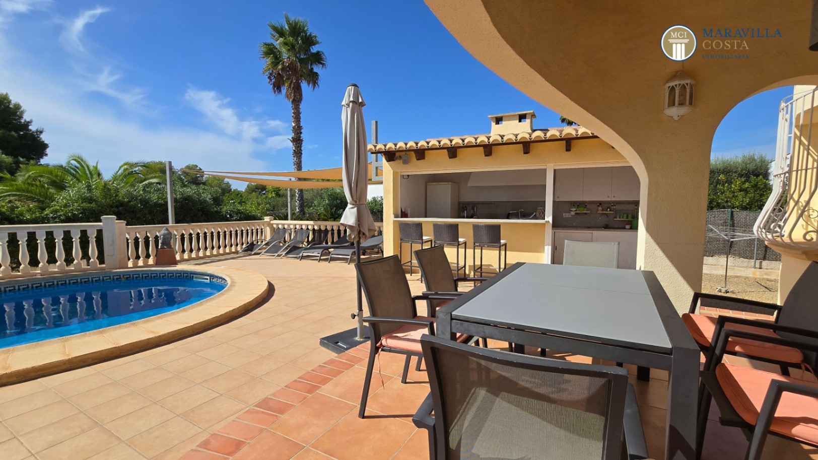 Maison méditerranéenne très bien entretenue de plain-pied à vendre à Jávea.