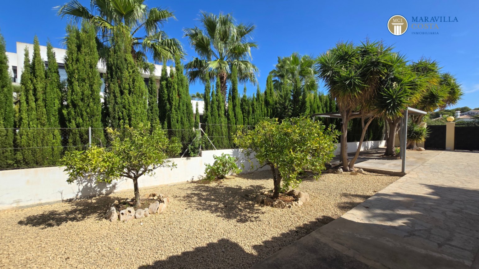 Maison méditerranéenne très bien entretenue de plain-pied à vendre à Jávea.