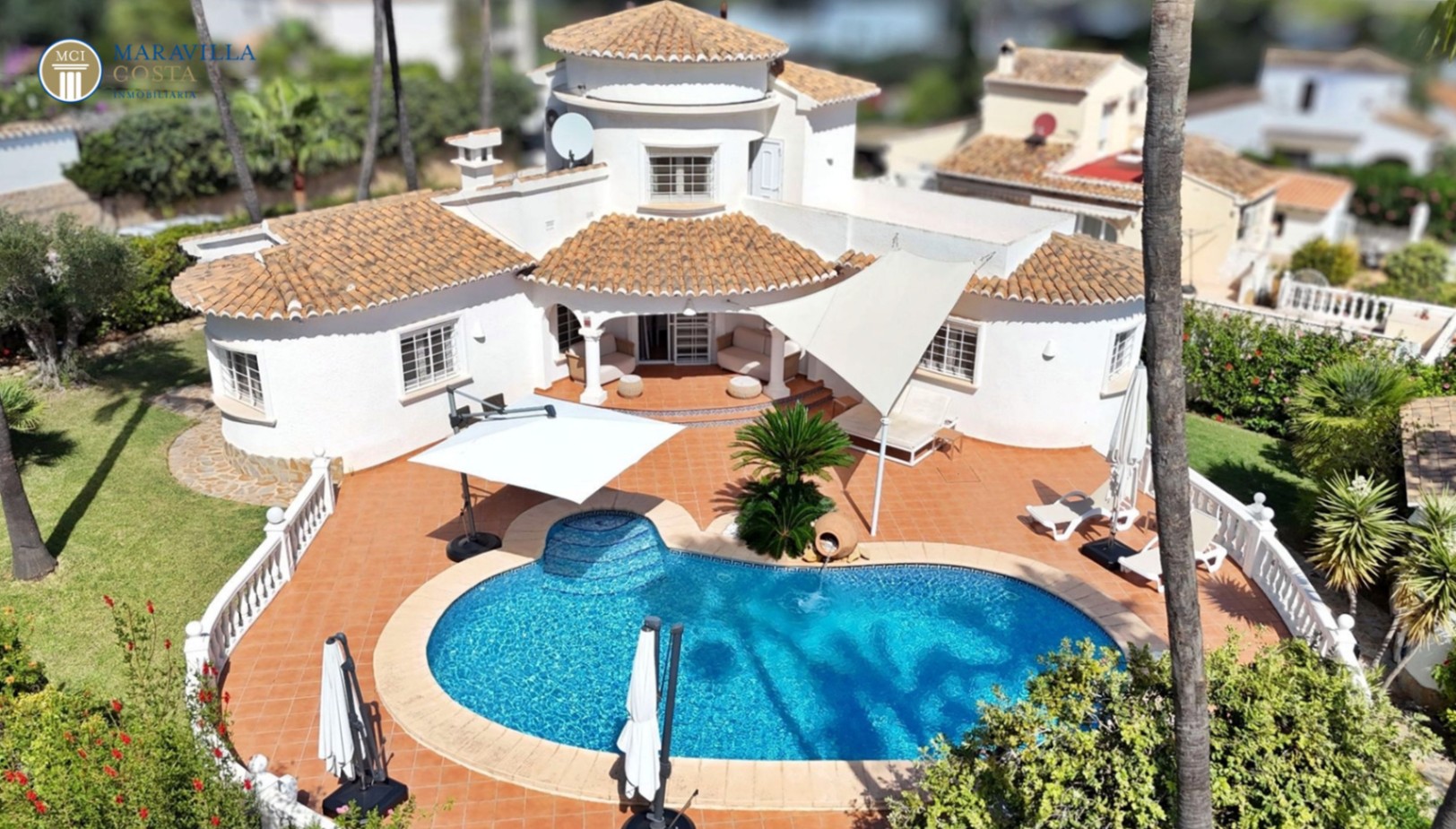 Villa élégante avec vue sur la mer, maison d'hôtes et espace piscine privé à Jávea