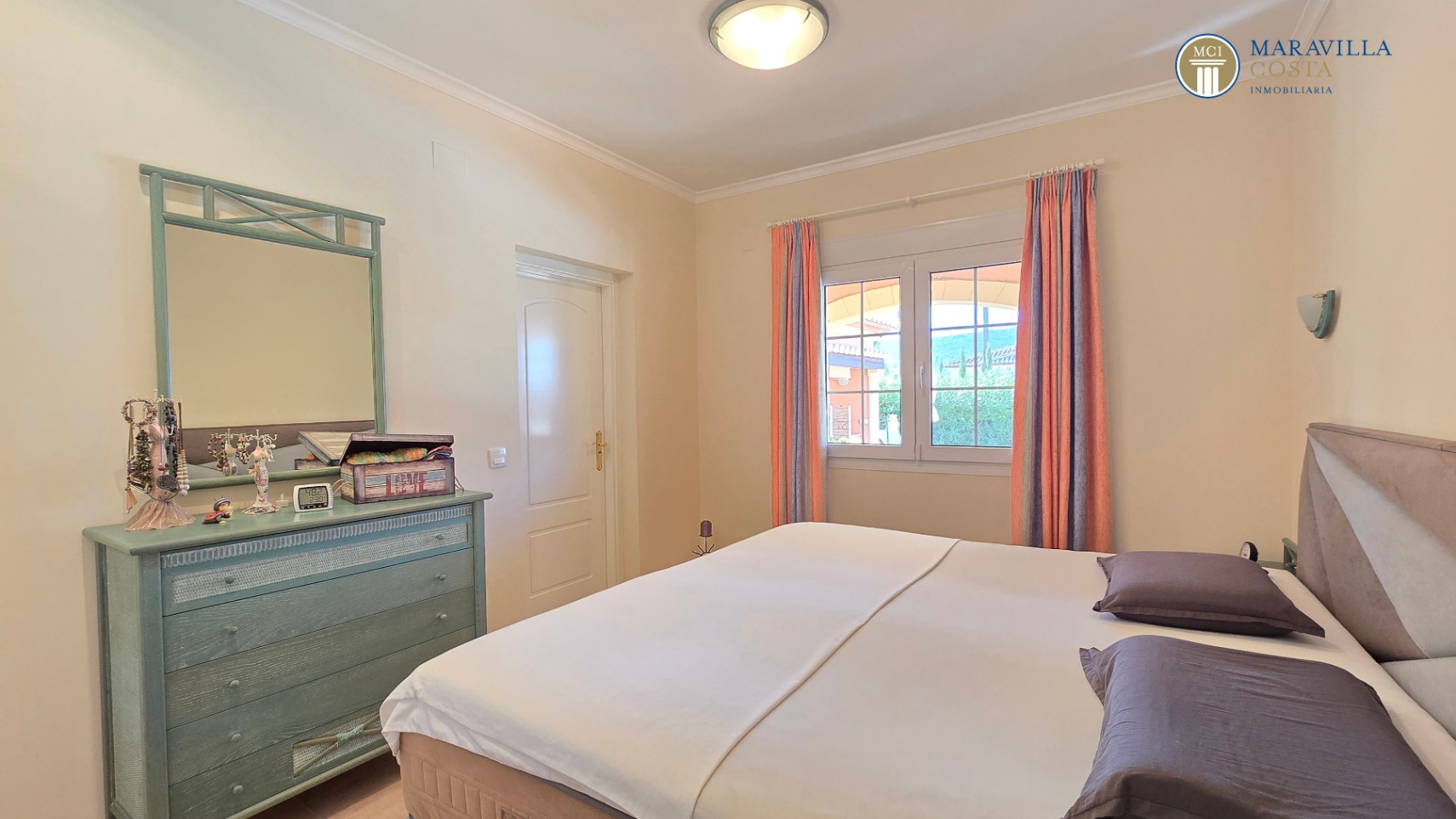 Villa très bien entretenue et bien équipée à vendre à Jáve.
