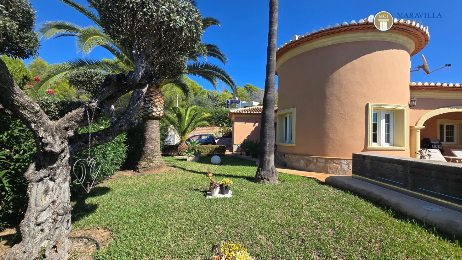 Villa très bien entretenue et bien équipée à vendre à Jáve.