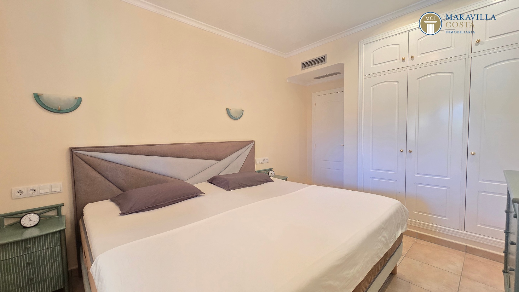Villa très bien entretenue et bien équipée à vendre à Jáve.