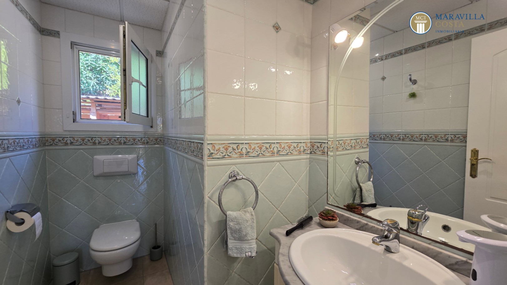 Villa très bien entretenue et bien équipée à vendre à Jáve.