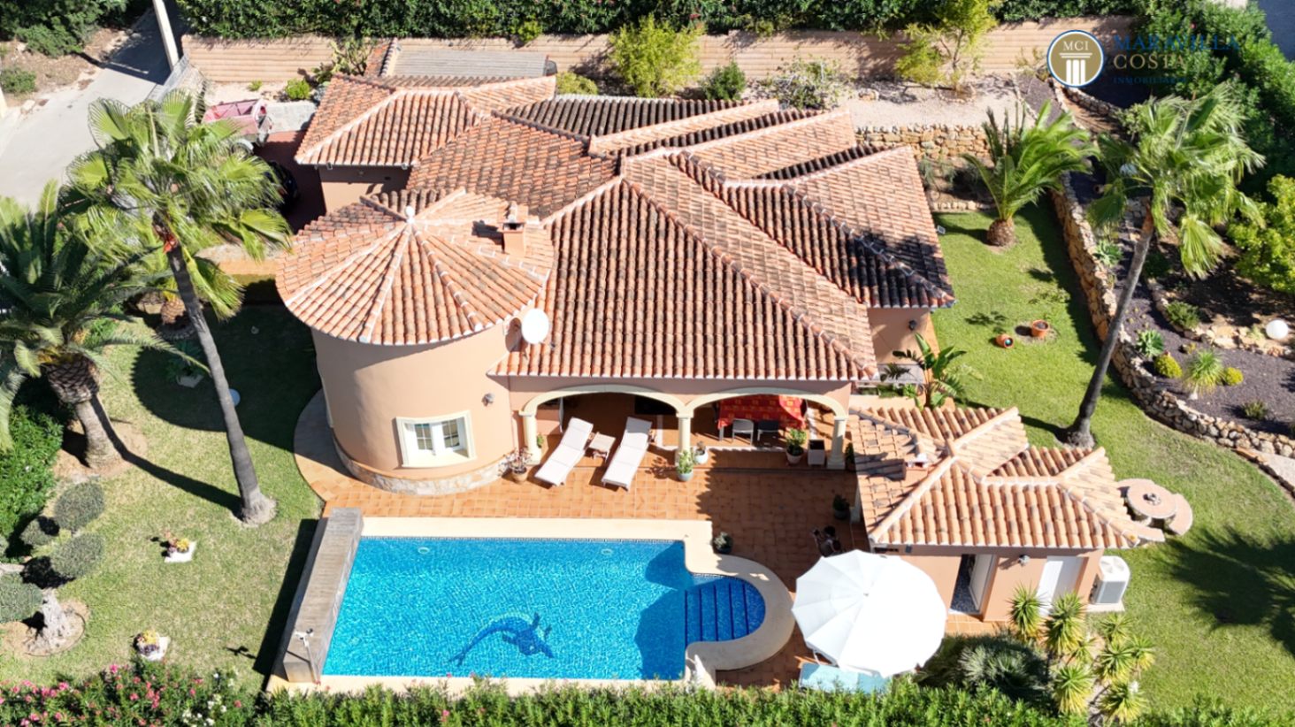 Villa très bien entretenue et bien équipée à vendre à Jáve.